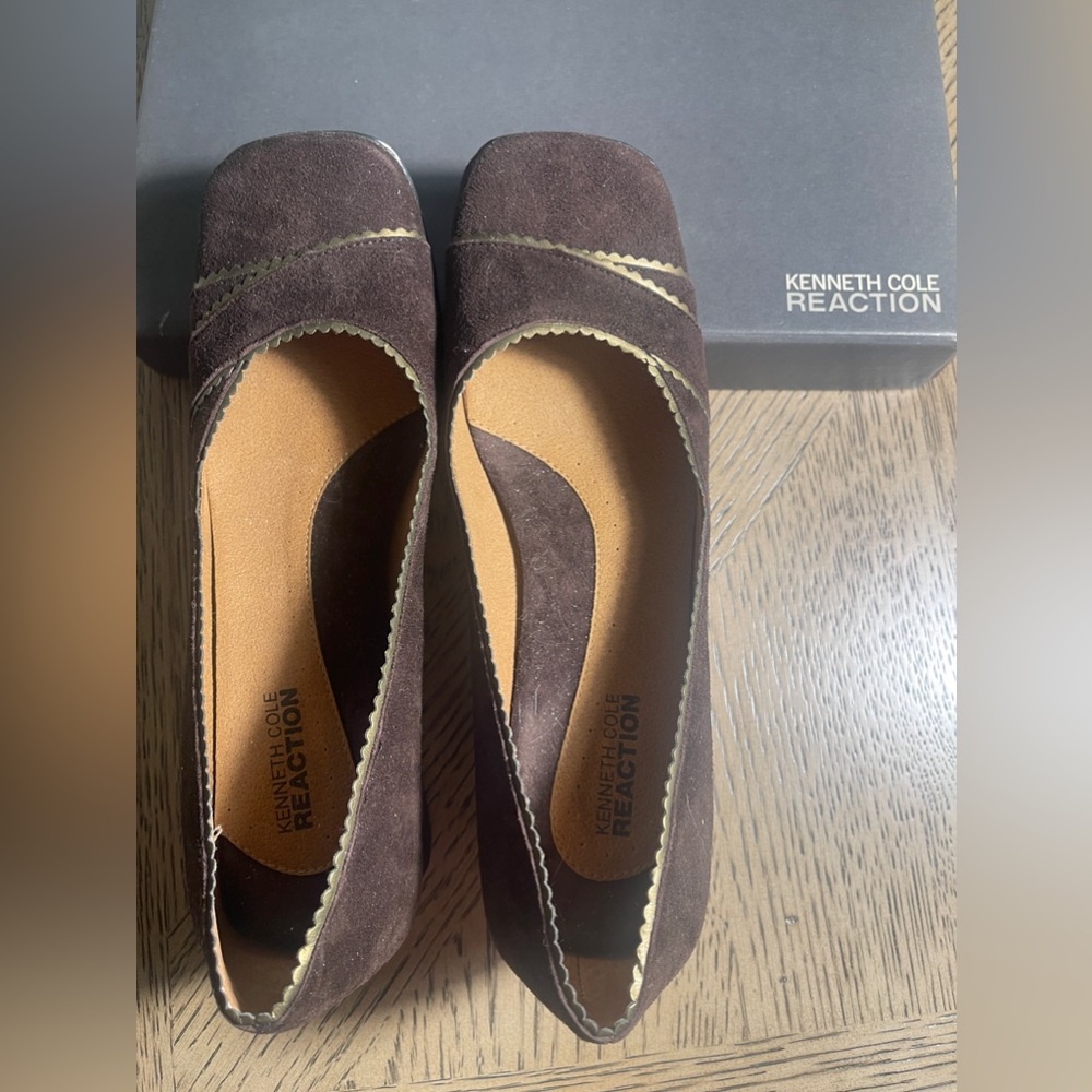 CLEARANCE - ANY 2 PAIRS OF SHOES $35 Kenneth Cole leather Espresso -1” heel-